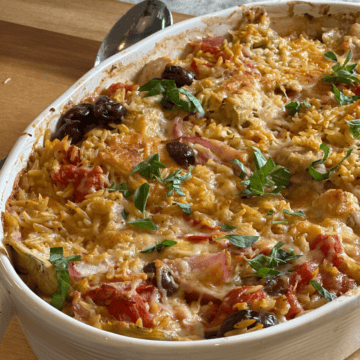 This one pan Greek chicken recipe is perfect for busy weeknights. The ingredients are simple, but the flavor is big.